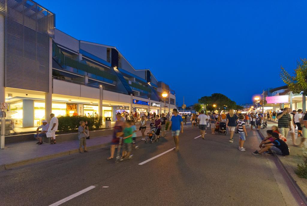 Appartamenti Sole Bibione Exterior foto