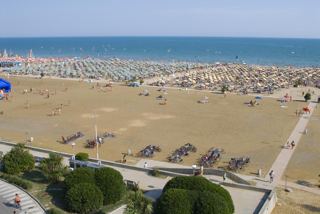 Appartamenti Sole Bibione Exterior foto